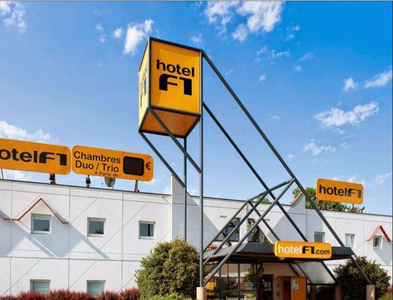Hotelf1 Chanas A7 Exteriör bild